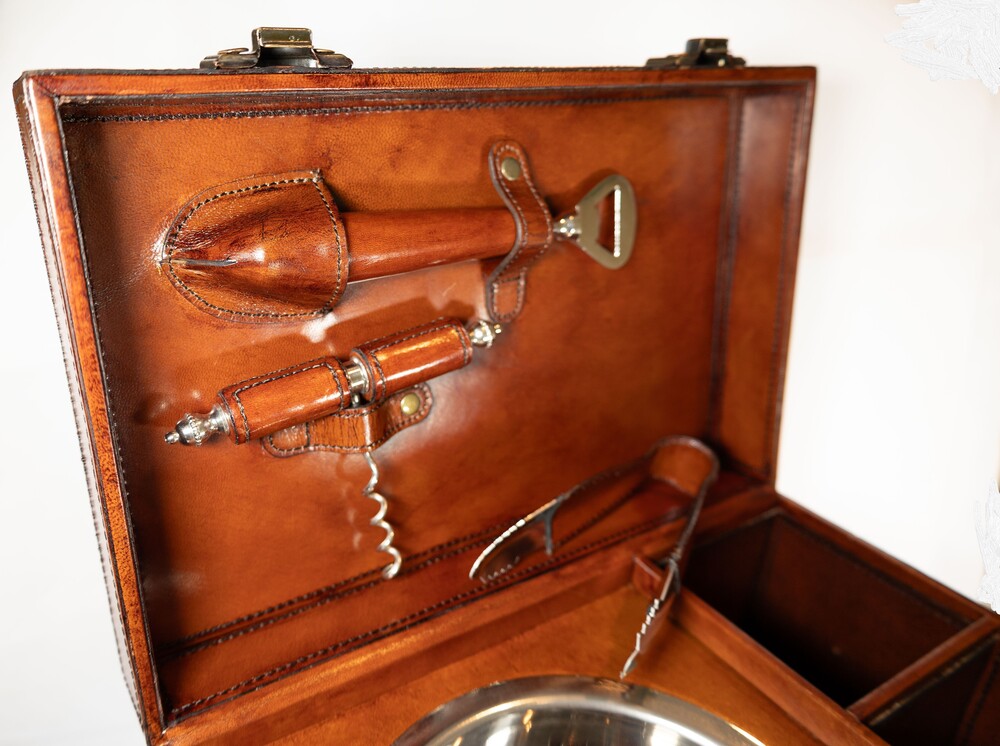 Mini Bar inc tools - Image 3